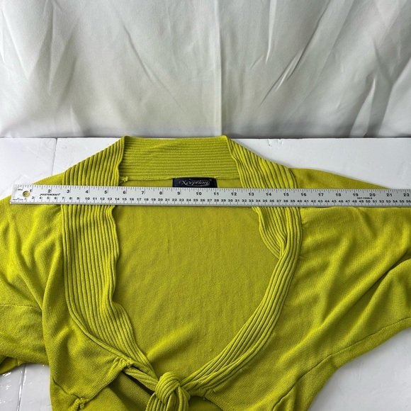 Vibrant Green Women's Tie-Front Shrug - Picture 7 of 9